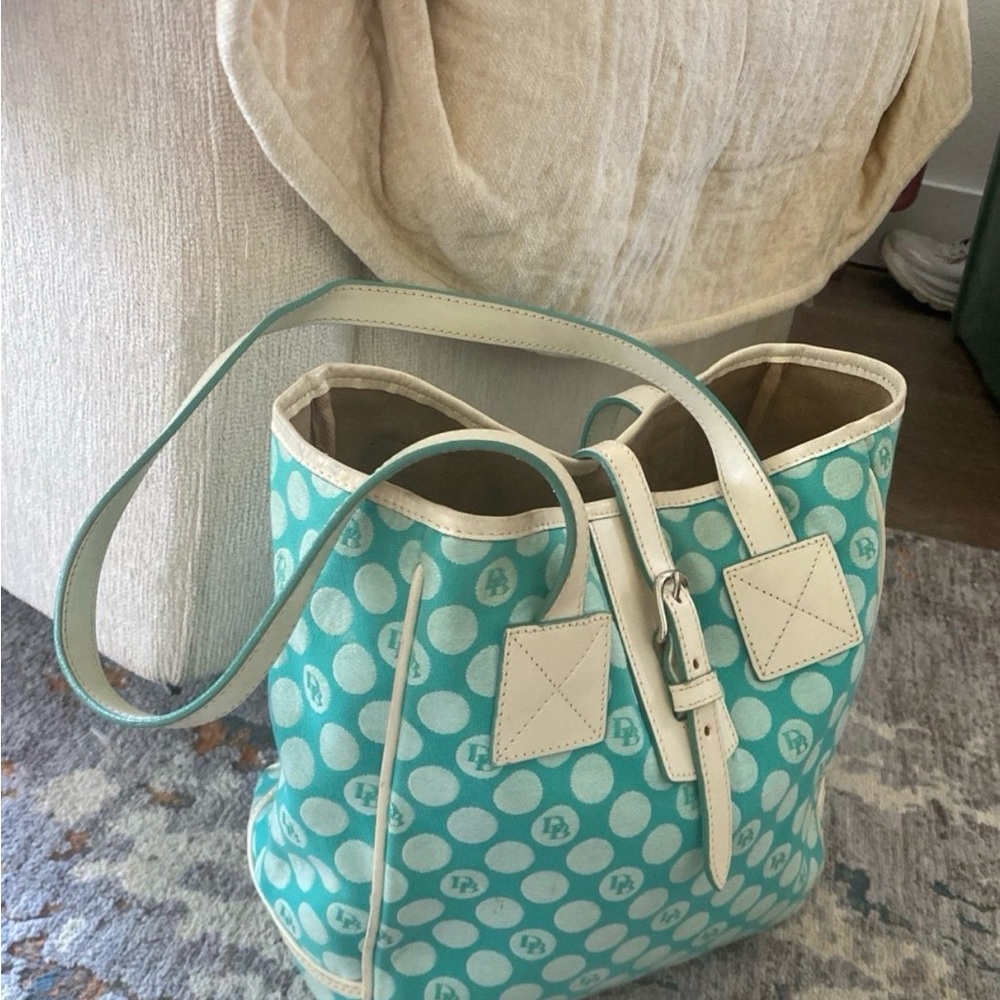 Dooney & Bourke purse